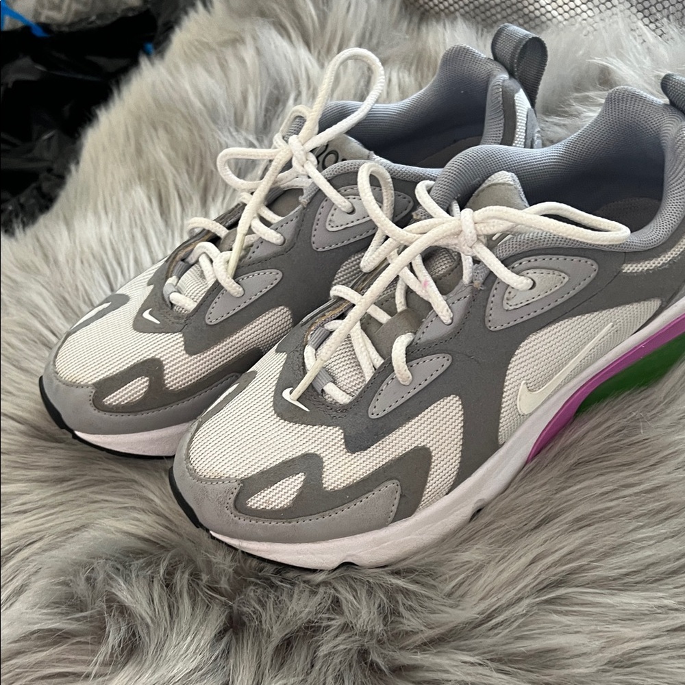 EUC Nike Air Max 200 'Pure Platinum Volt' sz 6